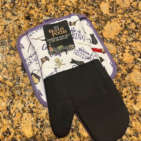 Disney Hocus Pocus Oversized Oven Mitt & Pot Holder Set Halloween - Picture 5 of 7